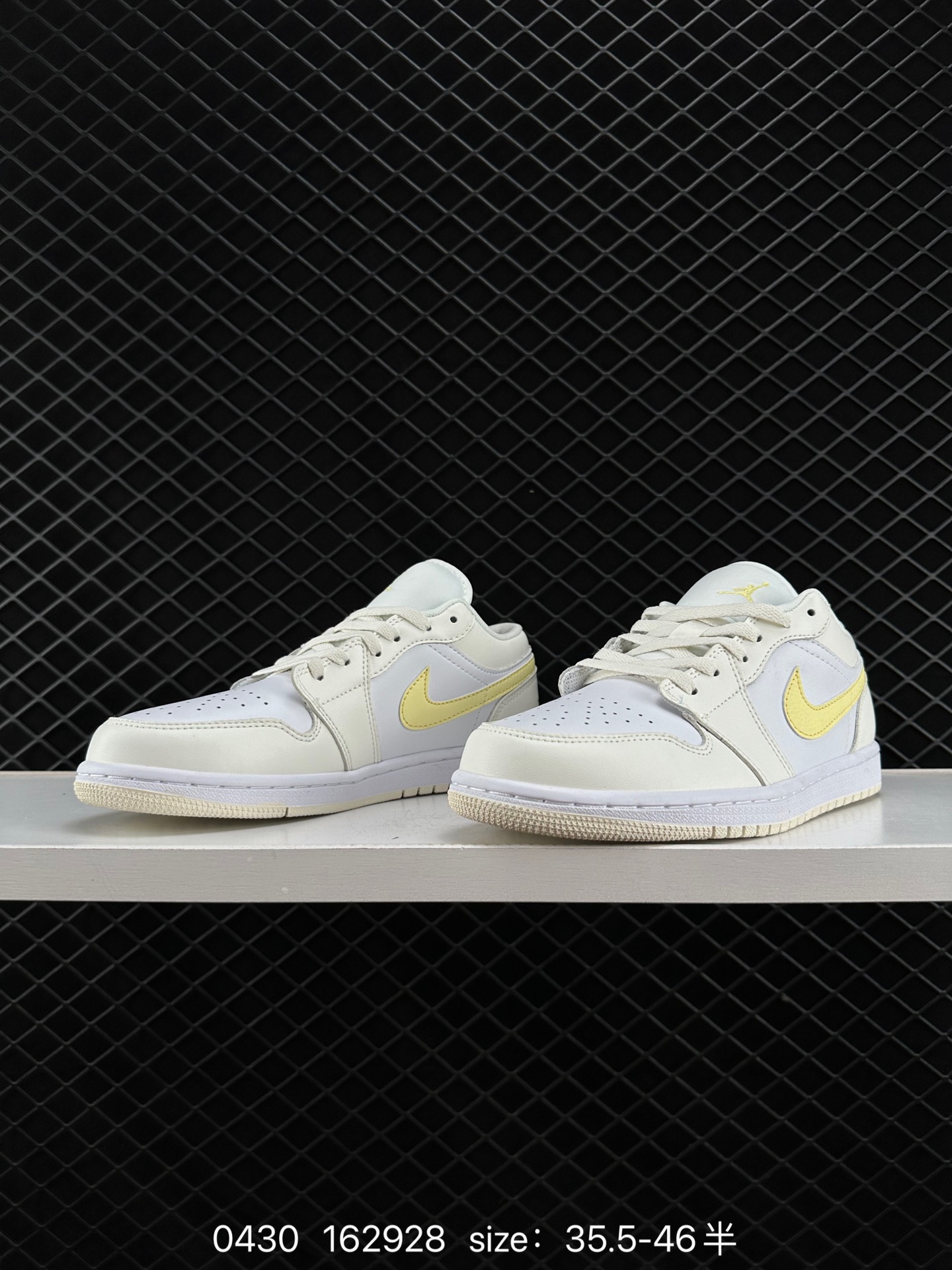 Air Jordan 1 Low AJ1